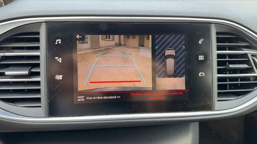 Peugeot 308 1.5 BlueHDi 130 EAT8 - GT Line – 2020 – 104615 km – Diesel – Boîte Automatique — photo 24