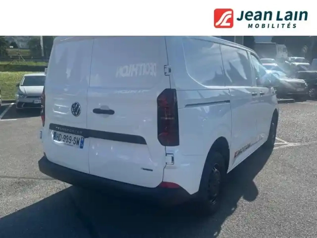 Volkswagen Transporter van l1h1 2.0 tdi 170 bva8 4motion — photo 9