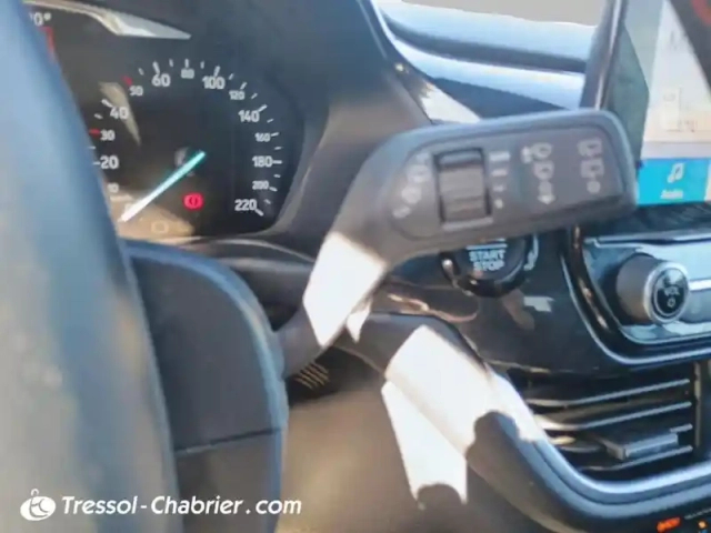 Ford Fiesta 1.0 ecoboost 95 ch s&amp;s bvm6 st-line — photo 18
