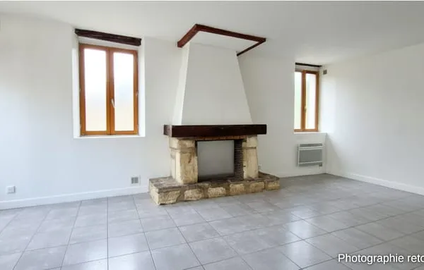 MAISON DE VILLE AVEC GARAGE GARE À 5 MIN À PIED (PARIS-NORD)