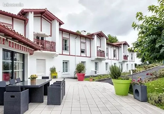 Investissement locatif LMNP - EHPAD Colisée Arbonne (Pays Basque) - Rendement net 8% - 55 000