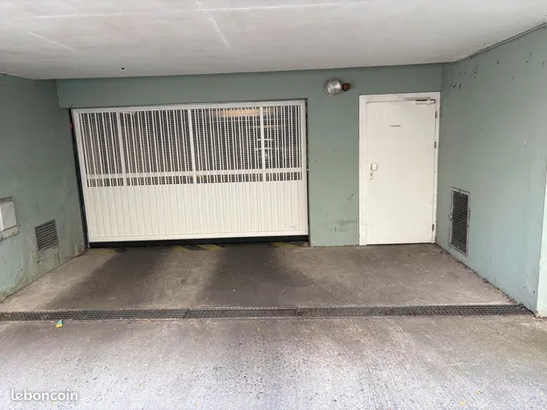 Garage fermé