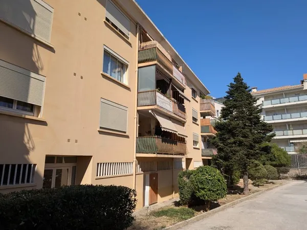 T3 AVEC BALCON, CAVE, GARAGE EN OPTION