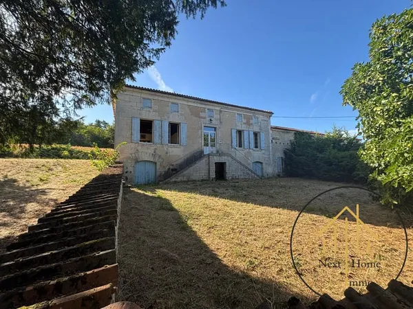 SAINT-MARTIAL, Propriété de caractère au coeur de la campagne