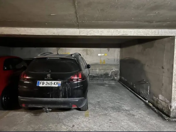 Parking 14 m²