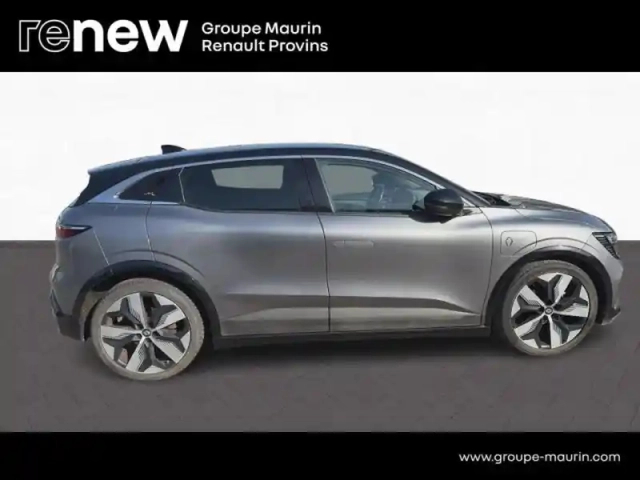 Renault Megane e-tech electric ev60 220ch techno super charge — photo 4