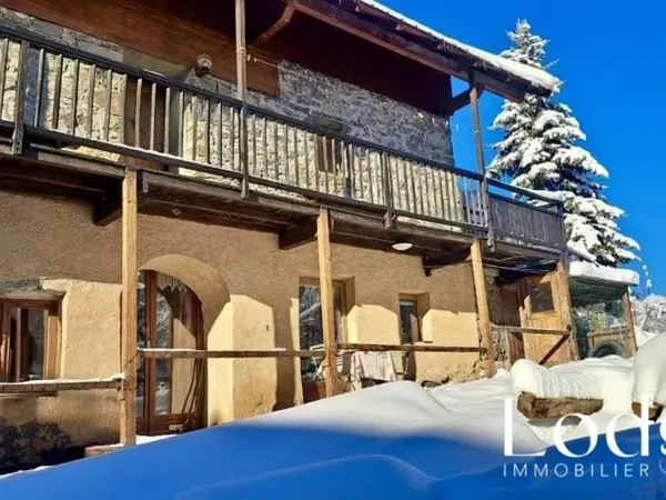 PUY ST VINCENT 1400 - DANS MAISON - T4 + CAVE - PROCHE PISTES