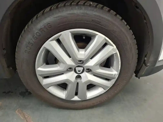 Dacia Sandero eco-g 100 — photo 16