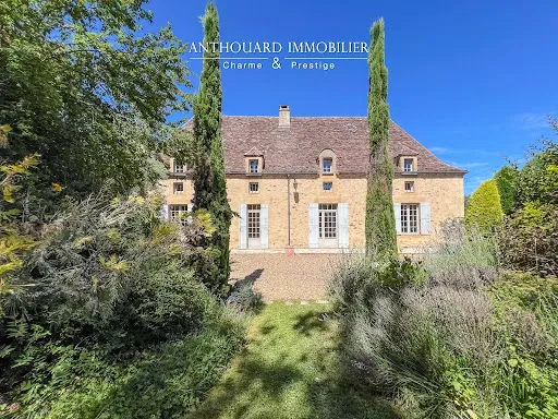 Propriété 9 pièces 280 m²