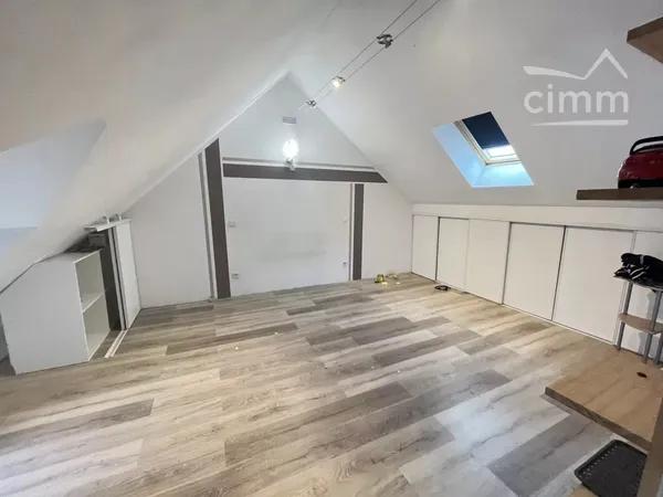 Maison T5 à étage de 150 m² environ sur 816 m² de terrain situé sur le secteur de Joué sur Erdre
