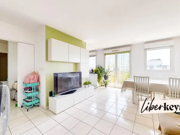 Appartement T5 de 100m² DPE "B" coeur du centre ville de Bondy 93140