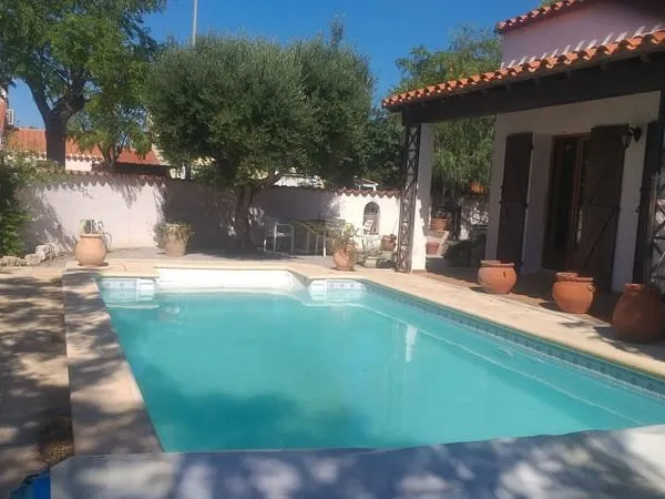 Maison 3 chambres avec garage et piscine à Sainte-Marie-La-M