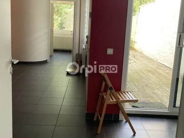 Local professionnel 72 m²