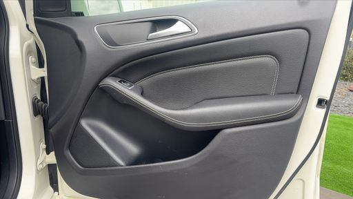 Mercedes Classe B 180 CDi 109 - Sensation – 2015 – 96720 km – Diesel – Boîte Manuelle — photo 20