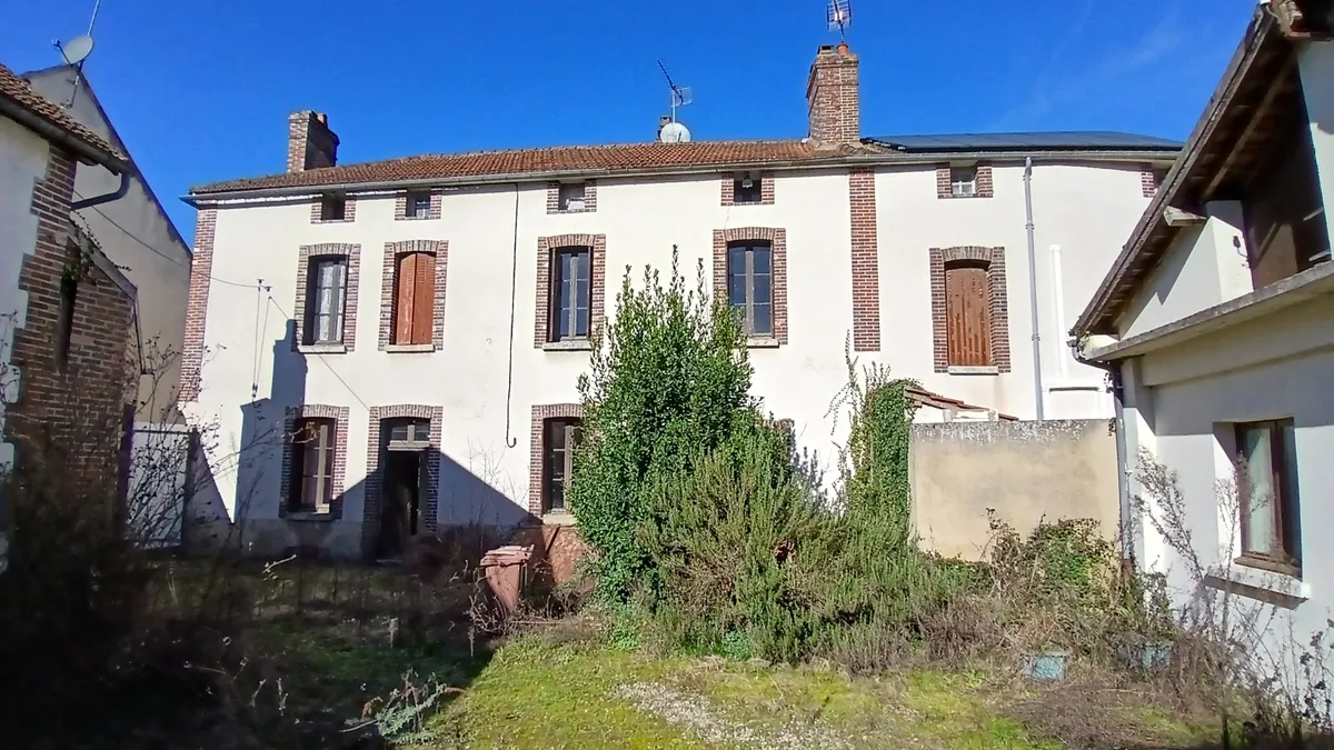 Photo 1