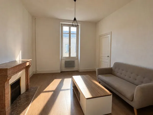 T2 DE 34,13M2 - RUE NEUVE BERGÈRE
