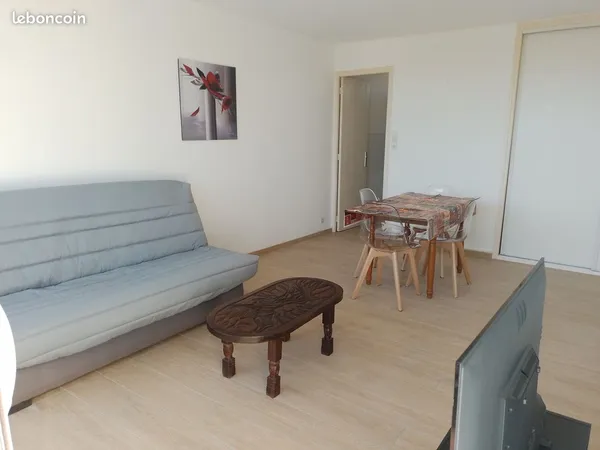 T2 meublé à l'année Grau d Agde avec parking
