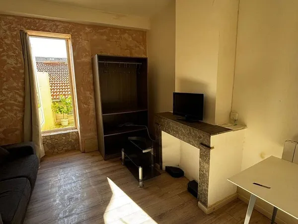 Studio 1 pièce 25 m²
