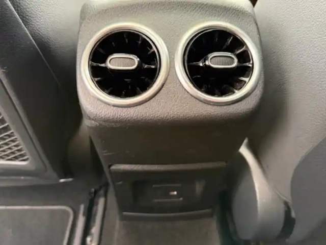 Mercedes Cla 220 d amg line — photo 16