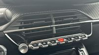 Peugeot 208 PureTech 100 S&S BVM6 — photo 15