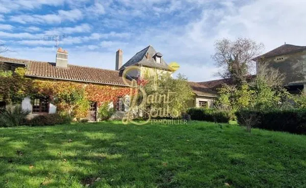 Maison 10 pièces 350 m²