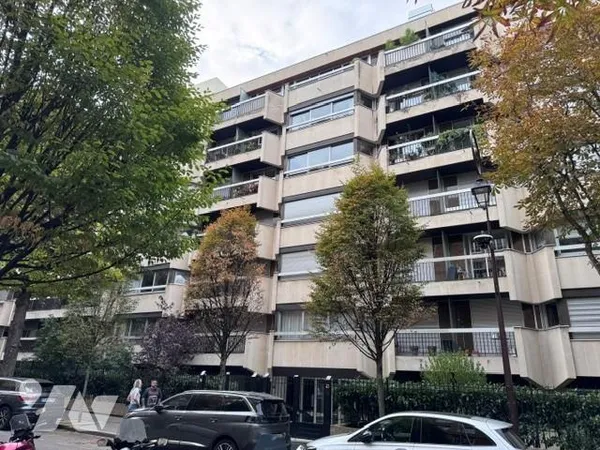 Stockage Vente Neuilly-sur-Seine 32000€