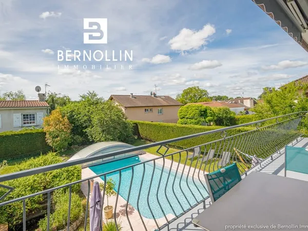 Grande maison familiale dans quartier calme de BOURG EN BRES