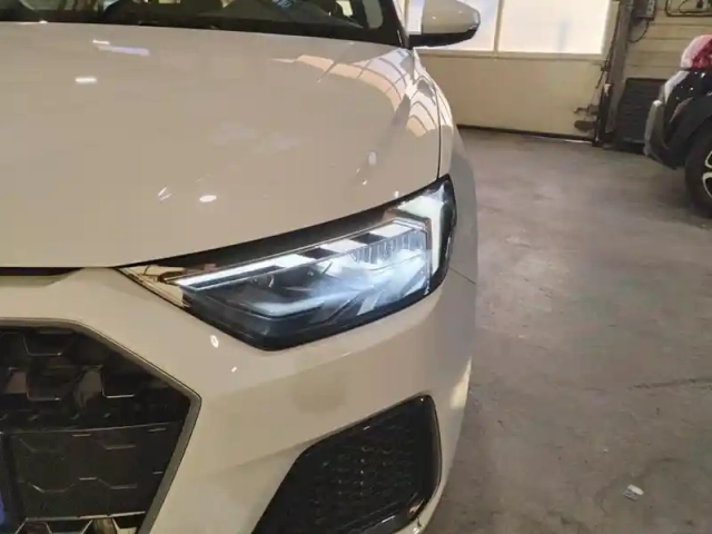 Audi A1 sportback 30 tfsi 110 ch bvm6 advanced — photo 14