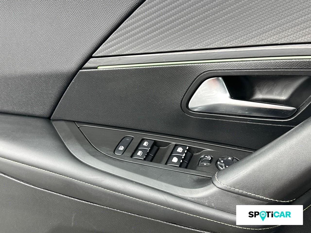 Peugeot 2008 1.2 puretech 130ch s&s gt — photo 19