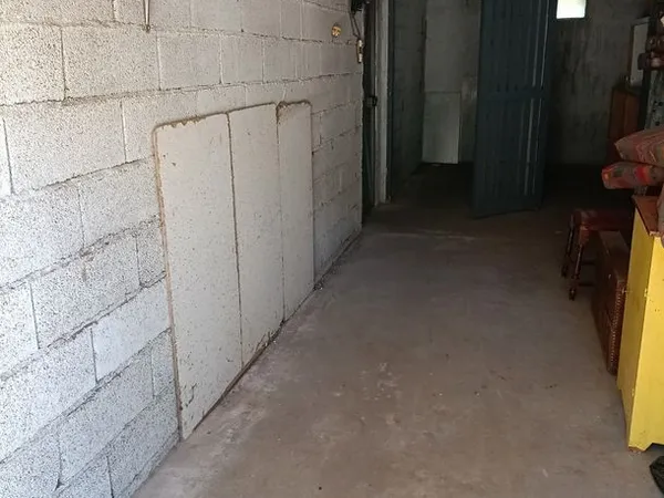 Vend Garage + 2 celliers (bien rare)