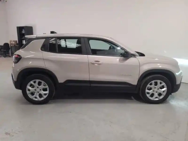 Jeep Avenger electrique 156ch 115kw altitude — photo 2
