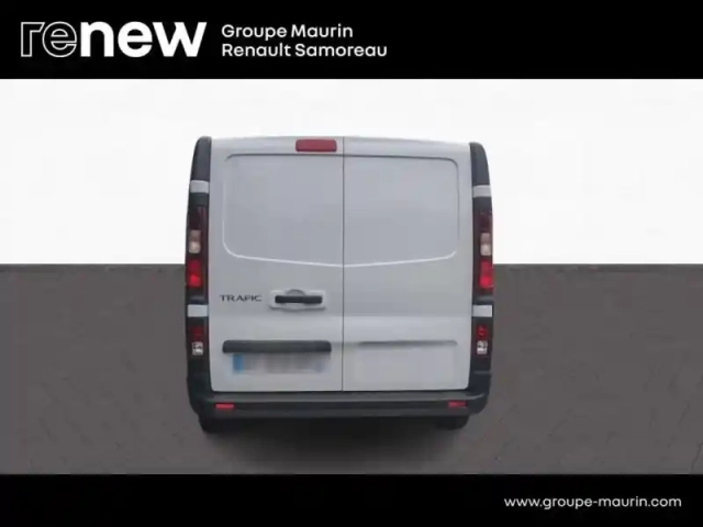 Renault Trafic fg l1h1 2t8 2.0 blue dci 130ch grand confort e6e — photo 9