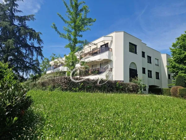 Appartement 4 pièces 97 m²