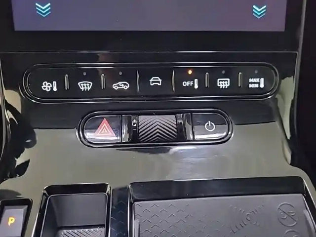 Citroën C5 Aircross hybride 145 ch e-dcs6 — photo 24