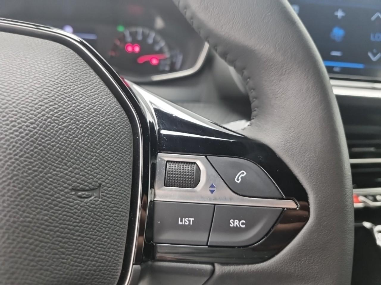 Peugeot 2008 100 s&s bvm6 style — photo 25