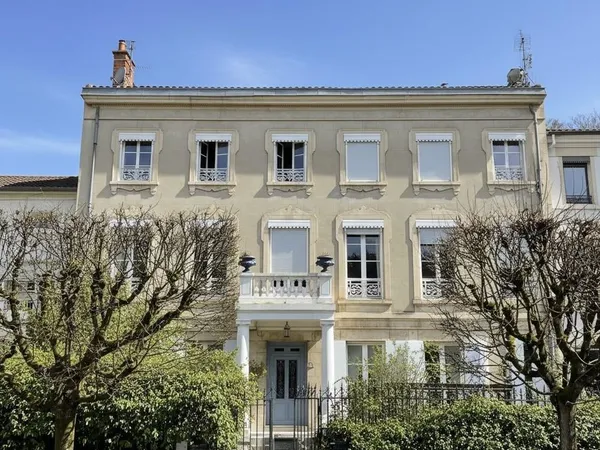 Maison de ville 10 pièces