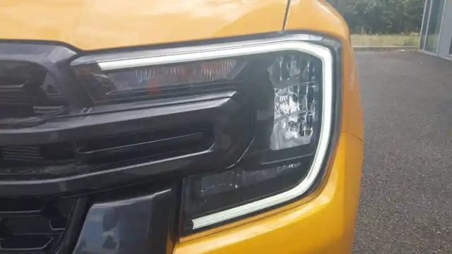 Ford Ranger super cabine 2.0 ecoblue 205 ch s&amp;s bva10 e-4wd — photo 17
