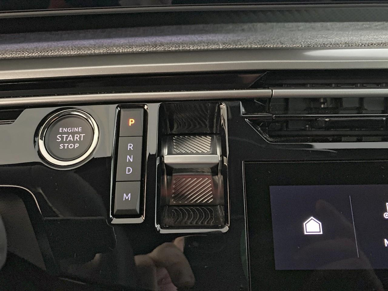 Peugeot 5008 hybrid 145 ch e-dcs6 allure — photo 15