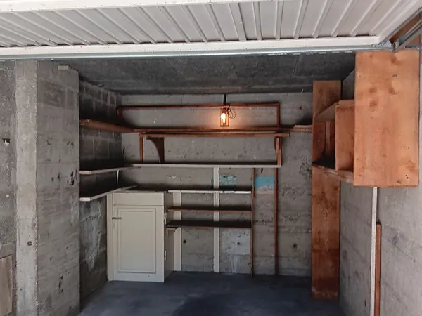 Garage 14m2 Lyon 8eme