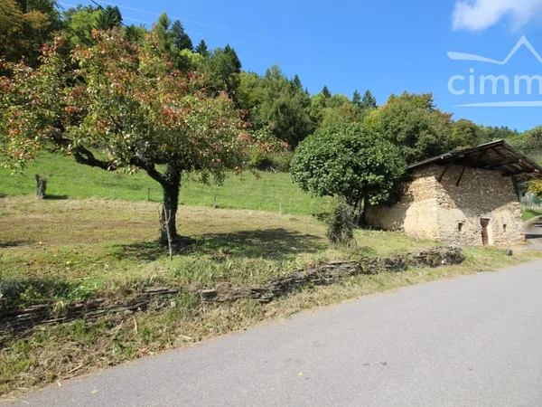 A VENDRE TERRAIN A BATIR 1089 M2 + GRANGE - LA CROIX DE LA ROCHETTE 73110