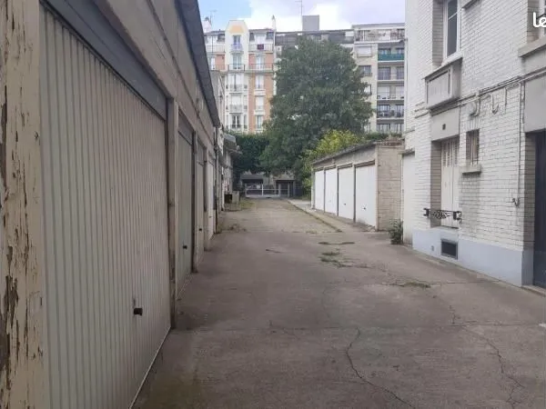Parking 12 m² VINCENNES