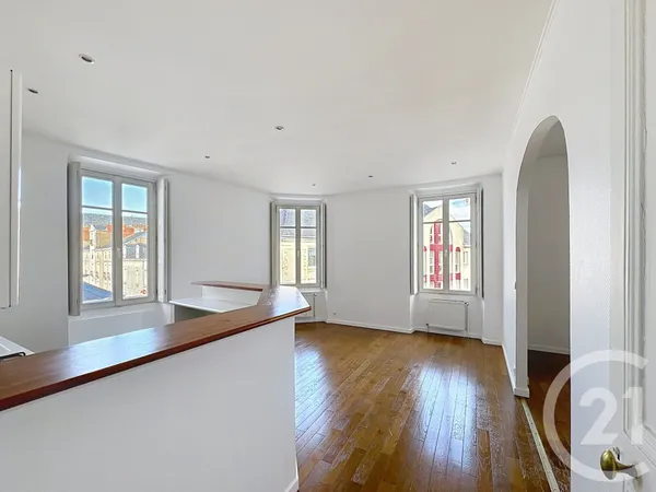 Appartement 2 pièces 64 m²