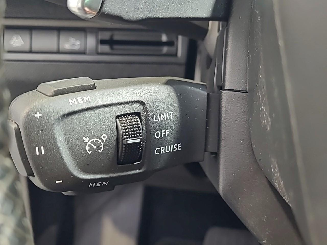Peugeot 3008 bluehdi 130ch s&s eat8 allure pack — photo 29