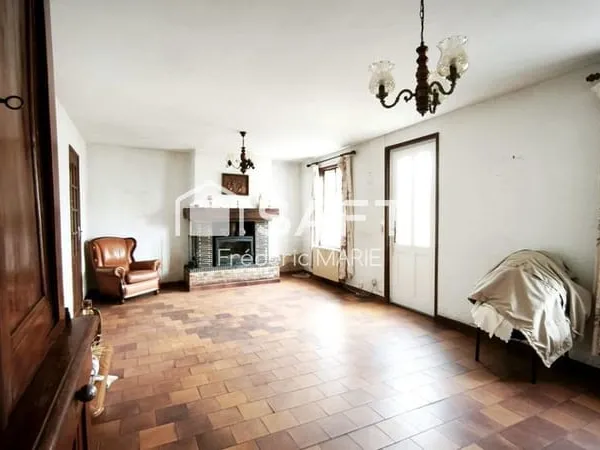 Maison familiale avec grande dépendance