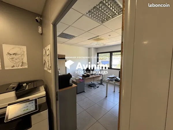 Bureaux 96 m² Brignais