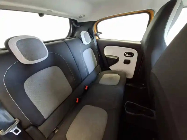 Renault Twingo iii sce 75 - 20 — photo 21