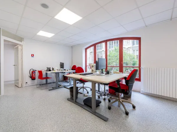 Boutique 2 pièces 127 m²