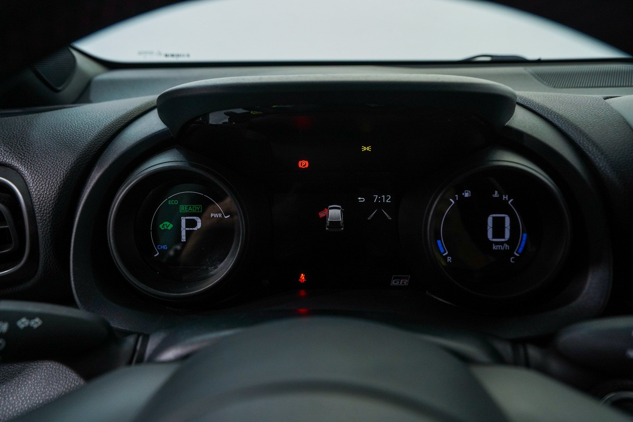 Toyota Yaris 4 — photo 13