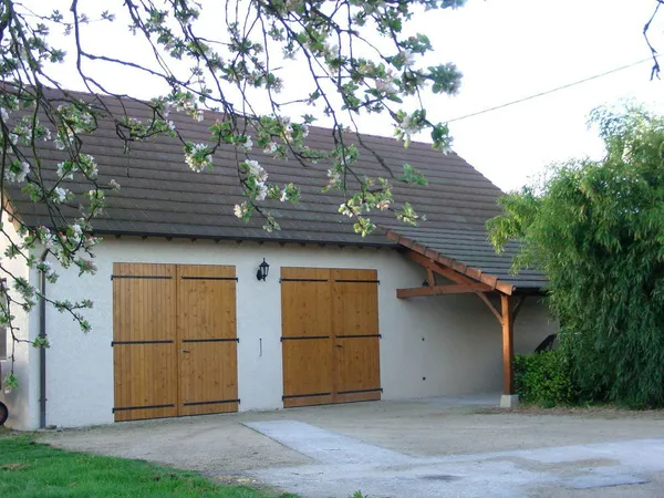 MAISON AVEC DEUX GITES