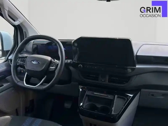 Ford Transit custom fourgon 320 l2h1 2.0 ecoblue 170 ch bva8 — photo 4